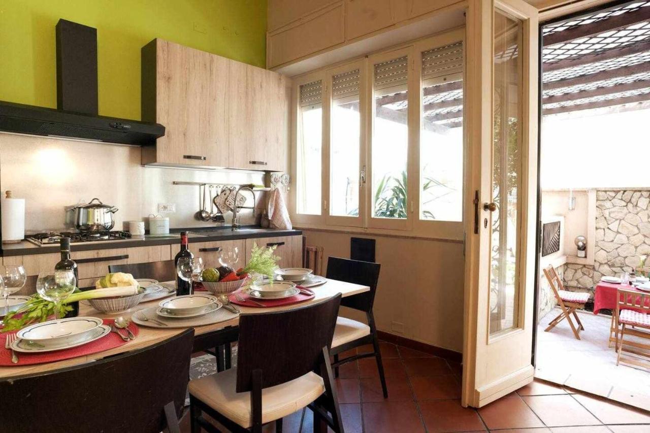 Elegante Villa Lu Centro Citta Con Parcheggio 칼리아리 외부 사진